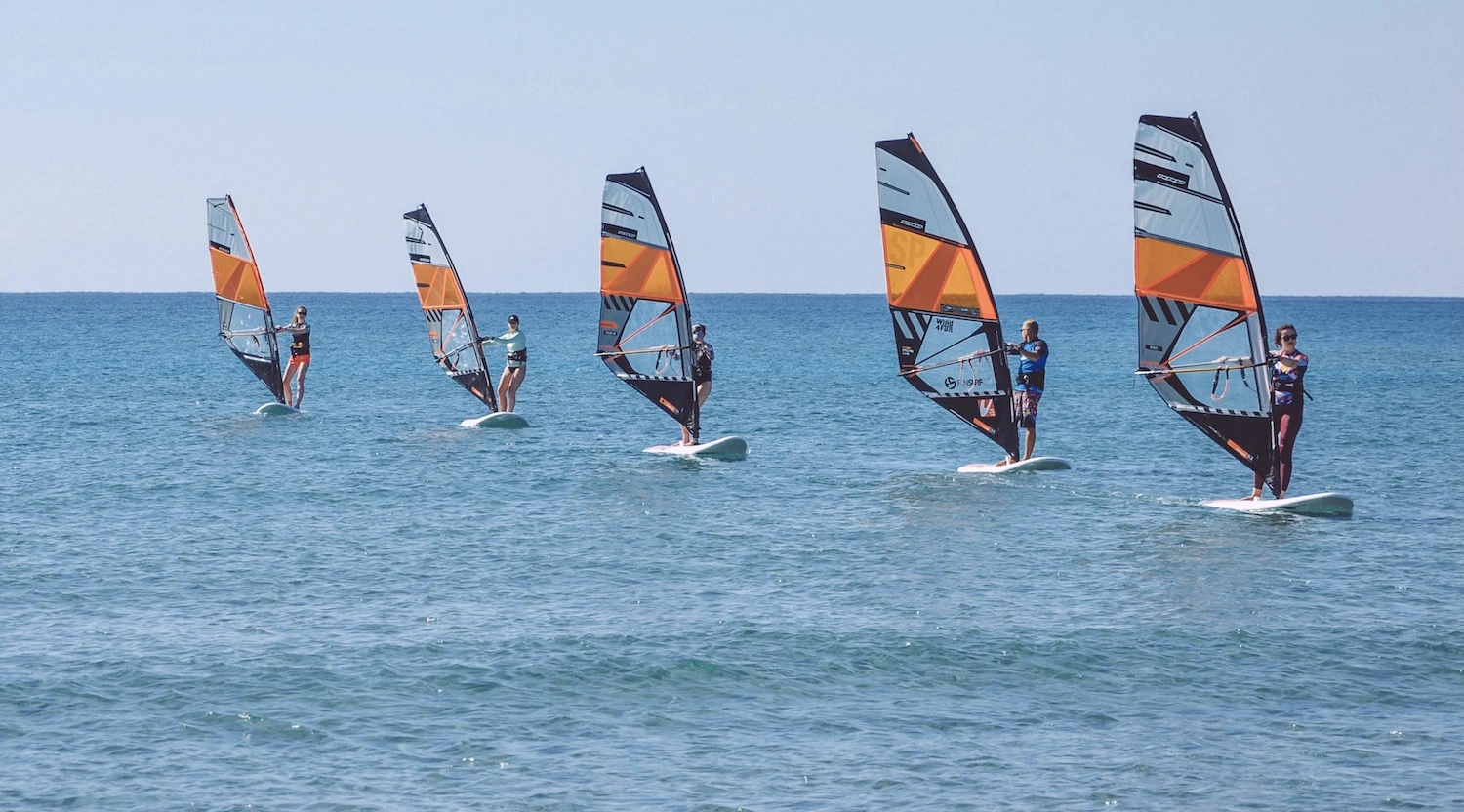 Wyjazdy-szkoleniowe-na-windsurfing-z-FunSurf-Rodos-Prasonisi-_59_