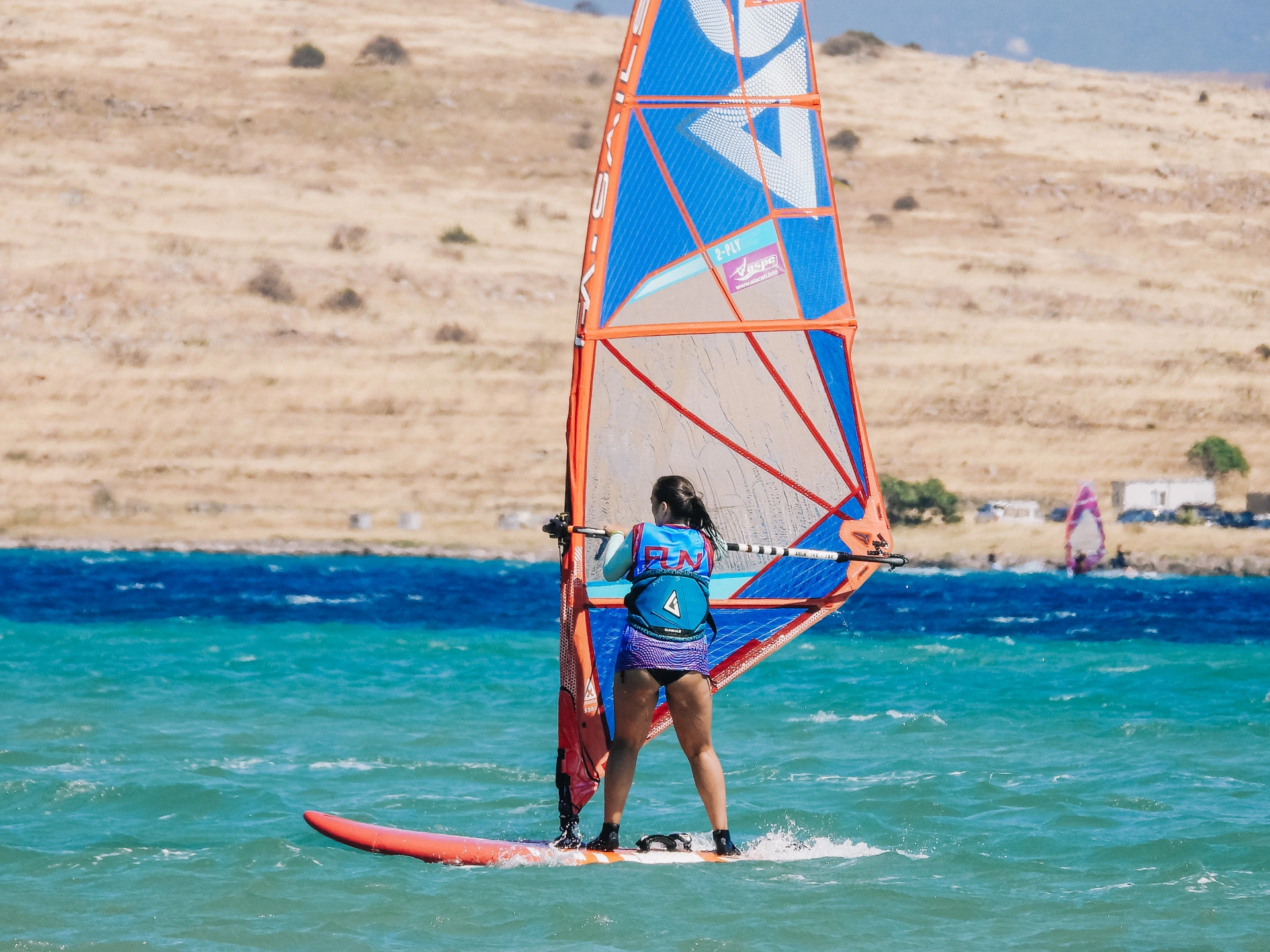 Wyjazdy-na-windsurfing-i-wingfoila-do-Alacati-Turcja-z-FunSurf-10