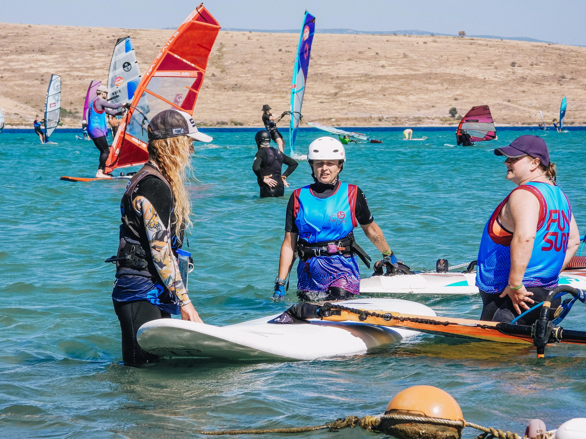 Wyjazdy-na-windsurfing-i-wingfoila-do-Alacati-Turcja-z-FunSurf-16