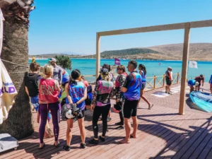 Wyjazdy-na-windsurfing-i-wingfoila-do-Alacati-Turcja-z-FunSurf-17