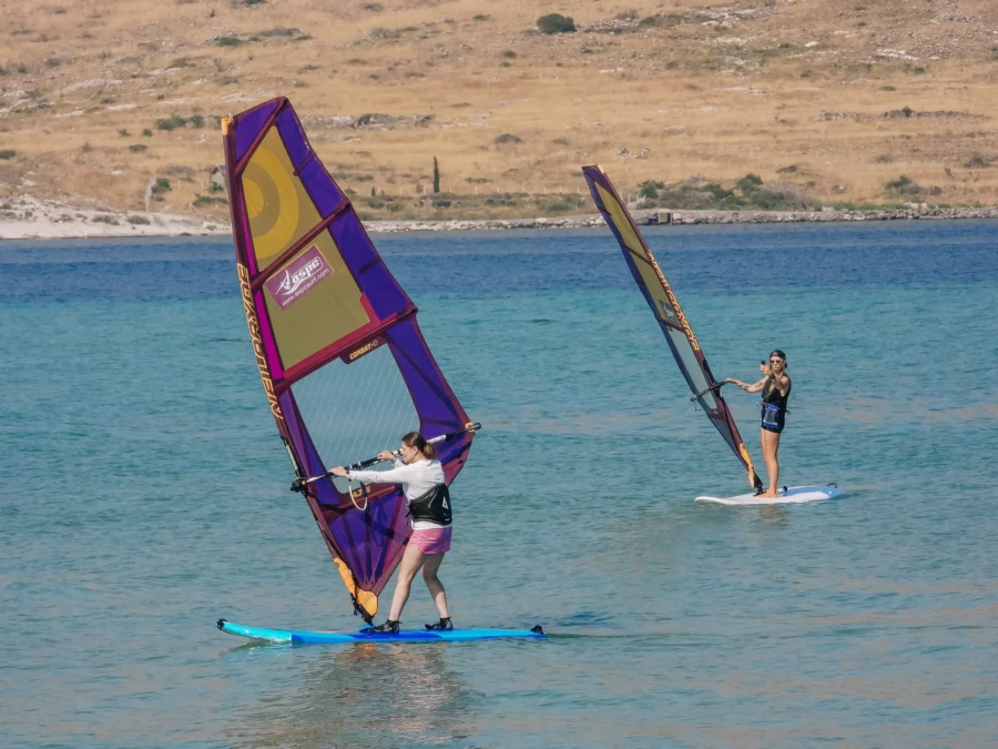 Wyjazdy-na-windsurfing-i-wingfoila-do-Alacati-Turcja-z-FunSurf-36